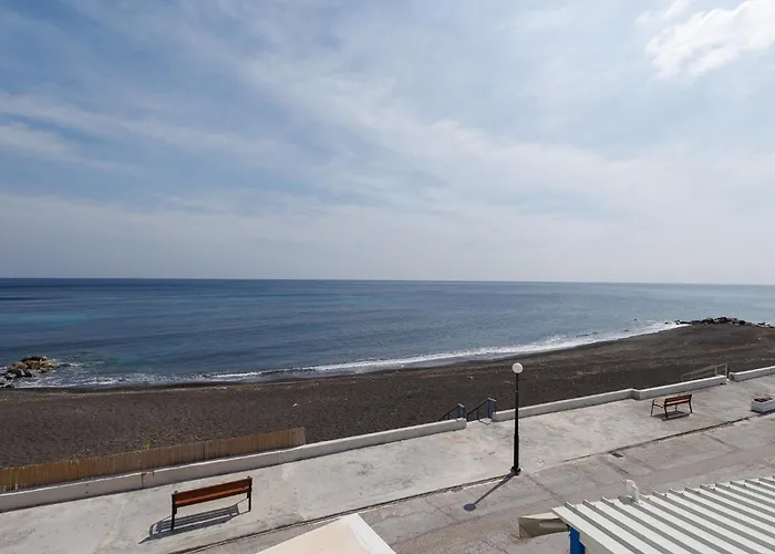 Golden Secret House Apartment Perissa (Santorini)