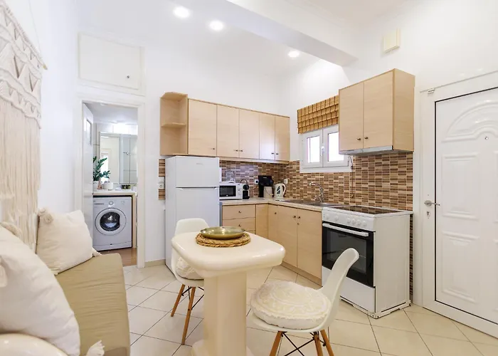 Apartment Golden Secret House