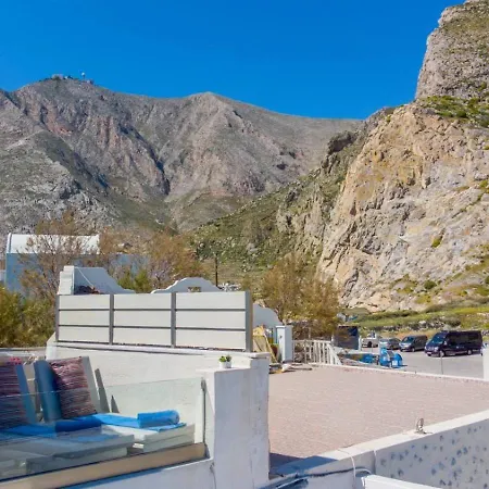 Golden Secret House * Perissa (Santorini)